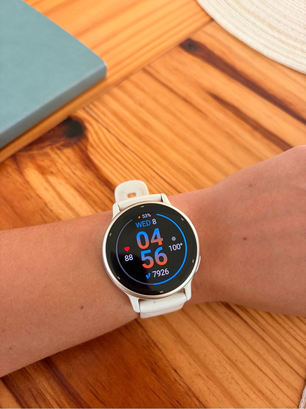 garmin vivoactive 5 White